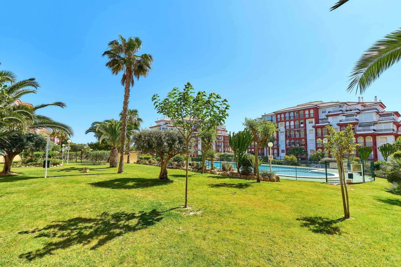 2 Bedrooms Best View Apartment Torrevieja Exterior foto